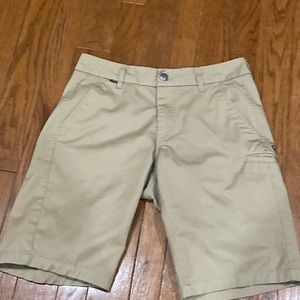 Men’s beige/tan shorts